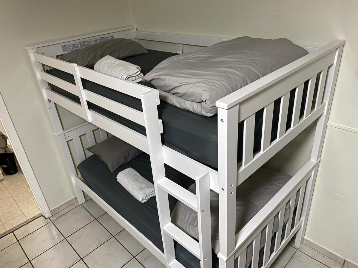 Single Size Bottom Bunk Bed - Mixed Shared *