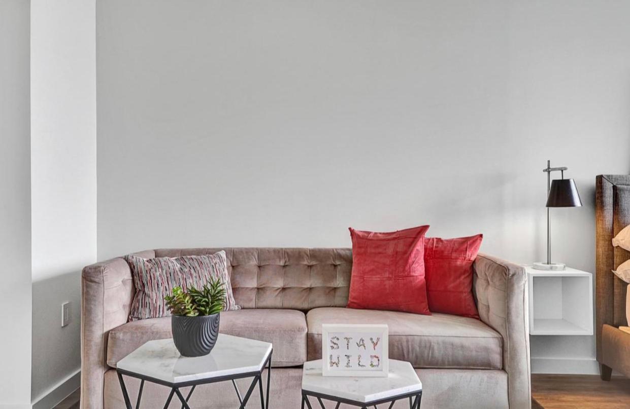 Apartment Design District Suites