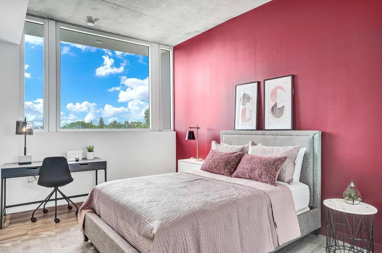 Apartment Design District Suites