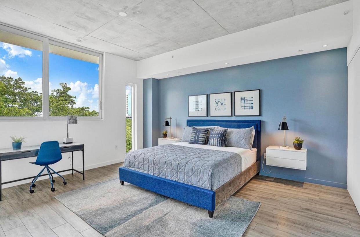Apartment Design District Suites