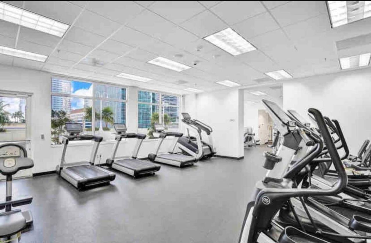 Aparthotel Luxurious 1br High Rise Brickell-free Parking Miami