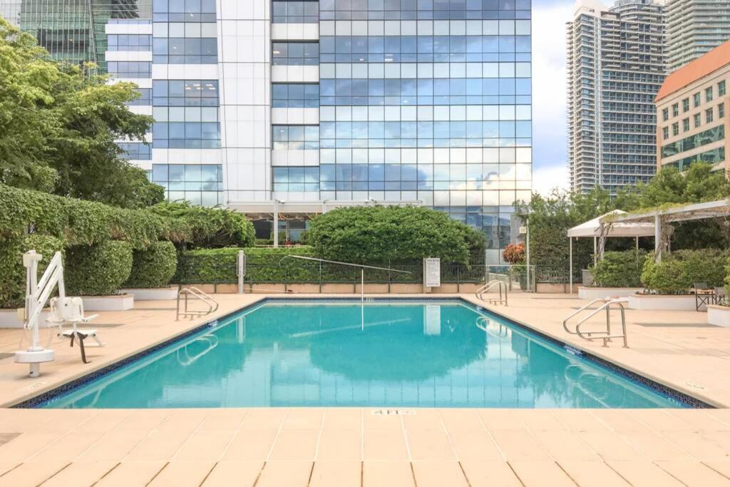 Live The Experience In An Exclusive 4s Apartment Miami
