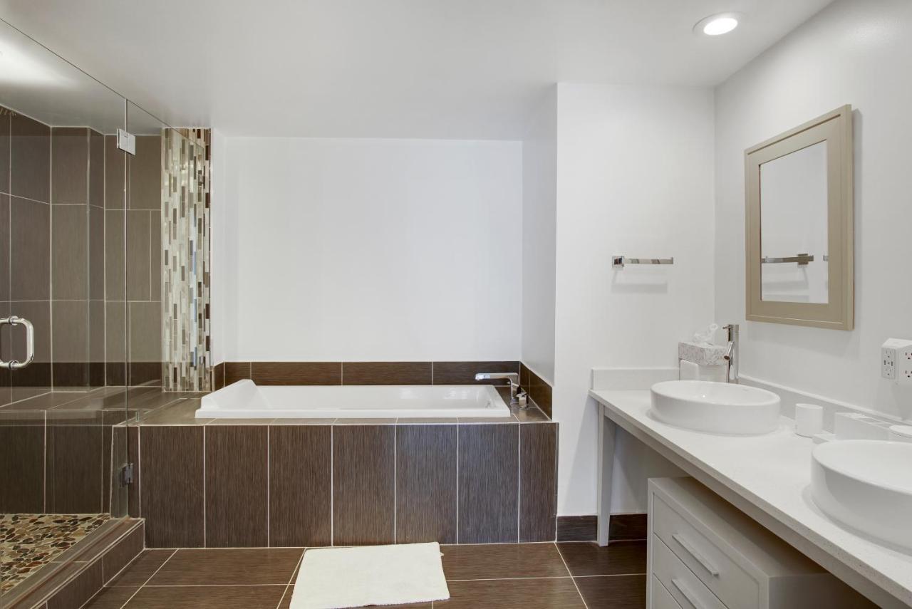 New!!! W Brickell Apartment