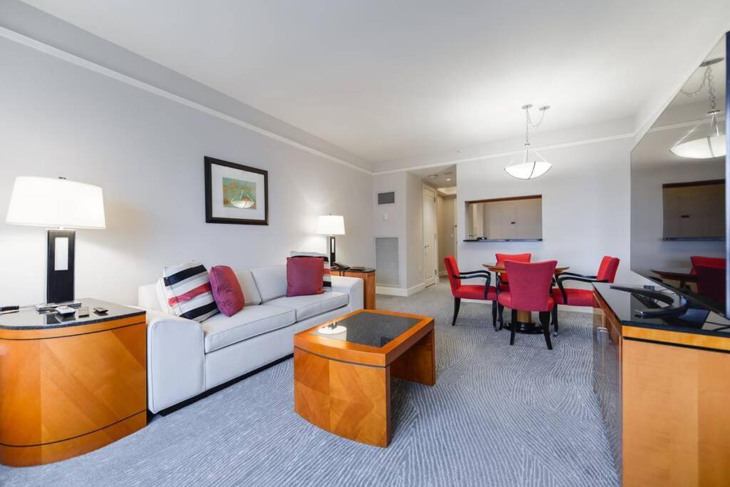 Apartment Live The Experience In An Exclusive 4s *