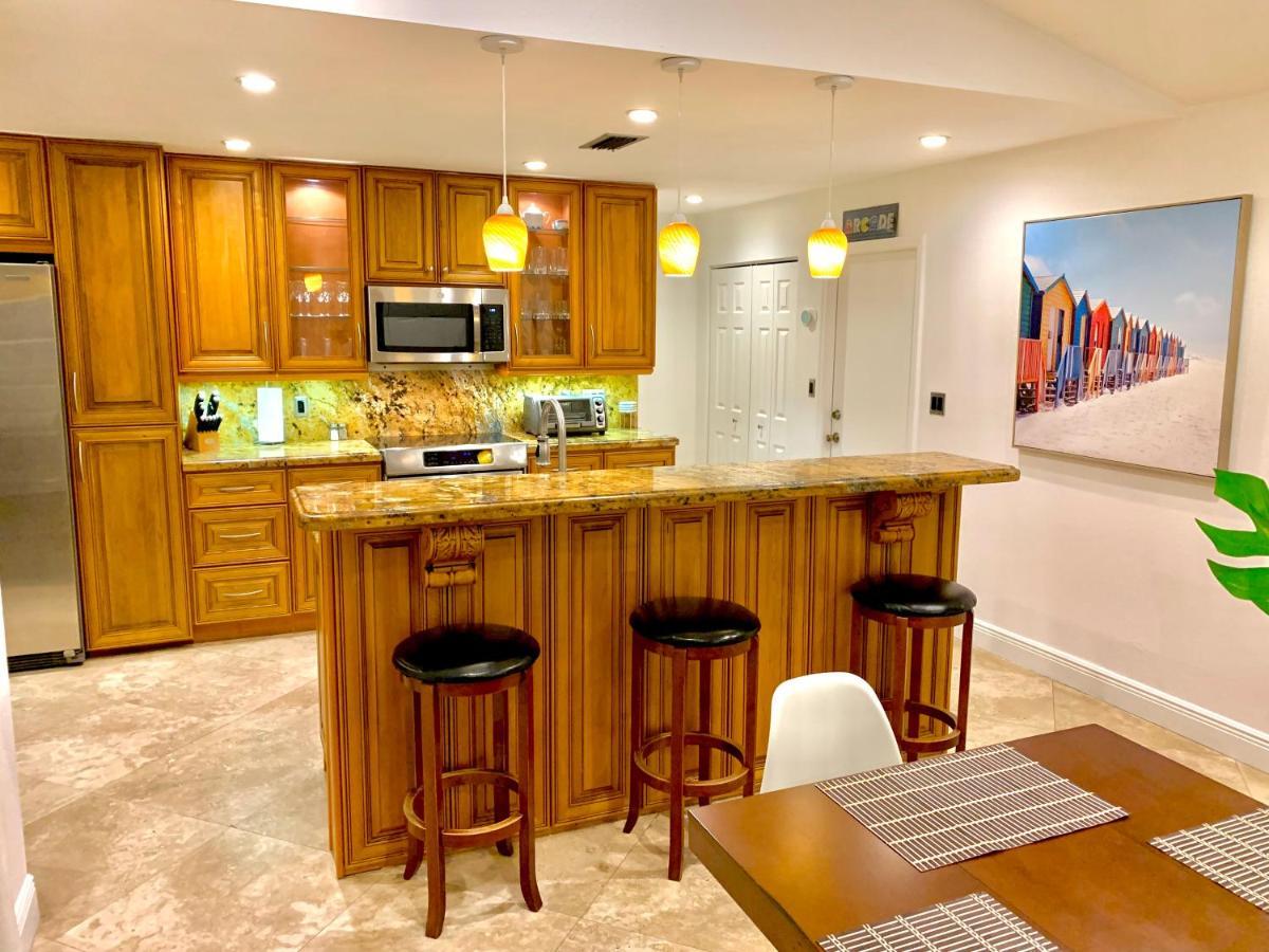 Holiday home Kendall Keys Oasis W/ Pool, Theater & Arcade