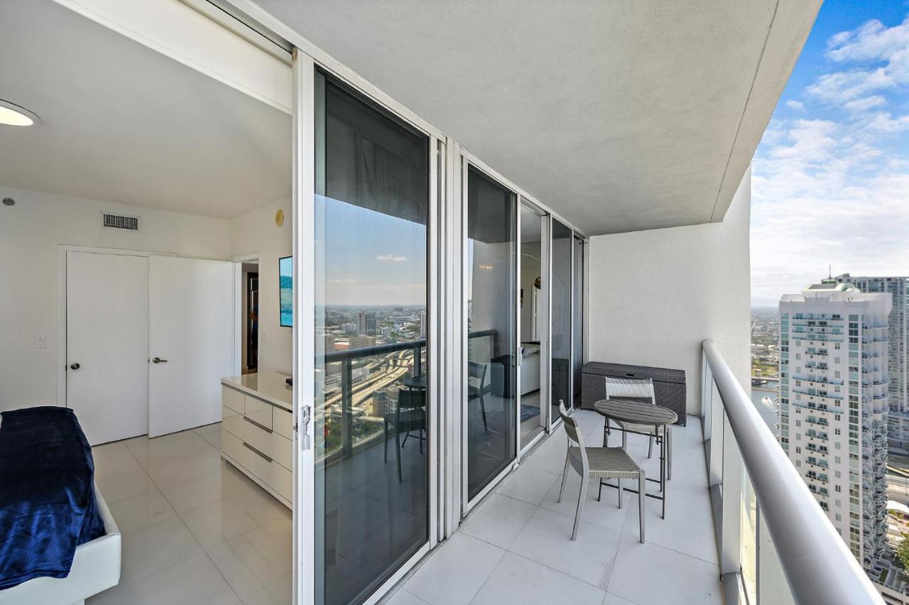 Majestic High Rise Unit With Ocean View Holiday home Miami