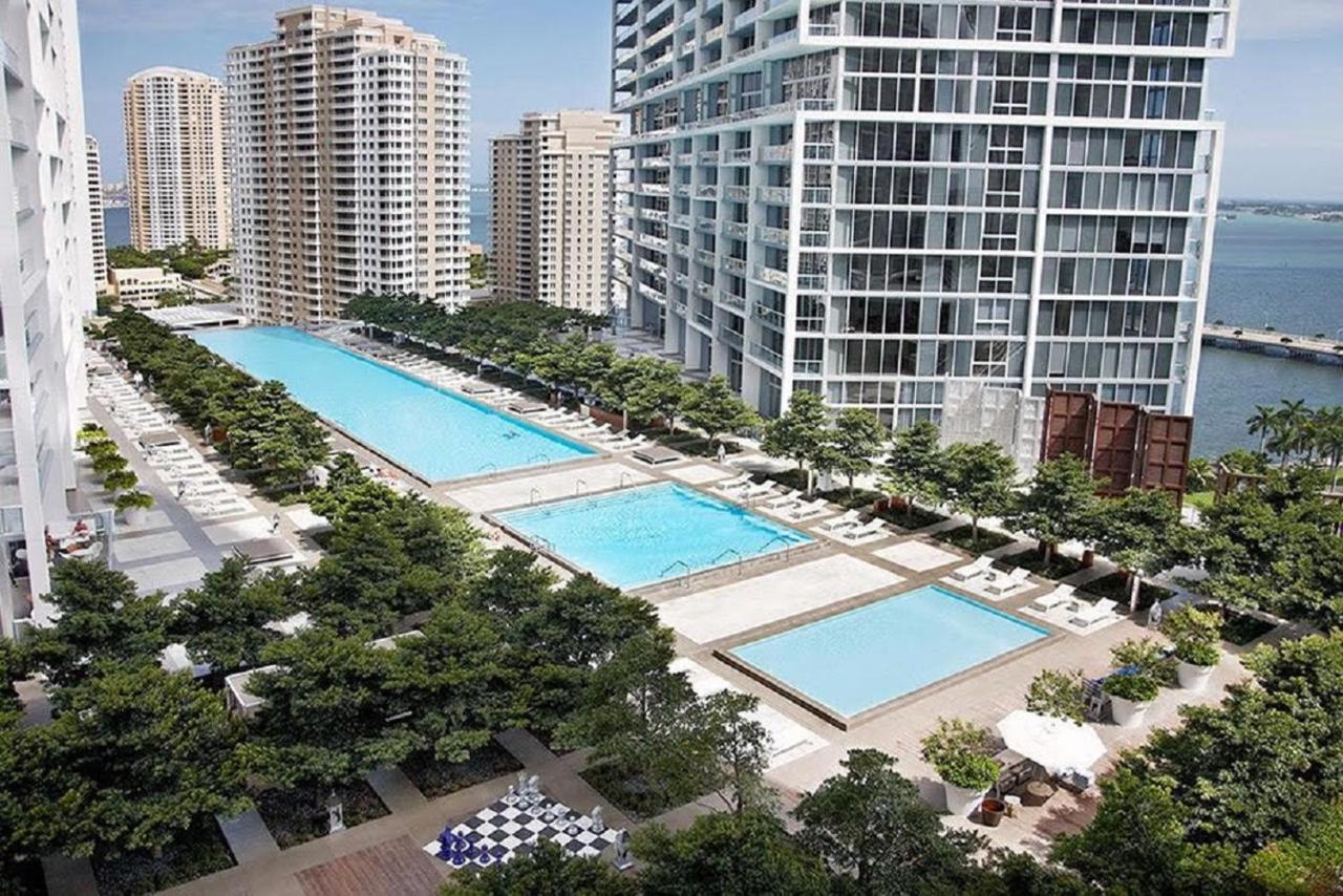 Majestic High Rise Unit With Ocean View *