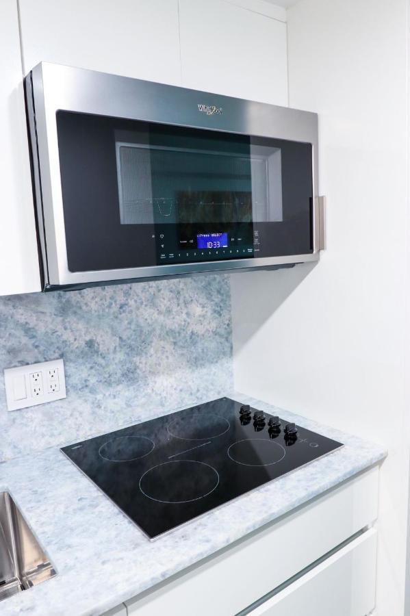 Luxury Brickell Apartment *