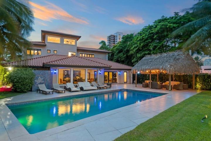 Toscana - Luxury With Pool Villa