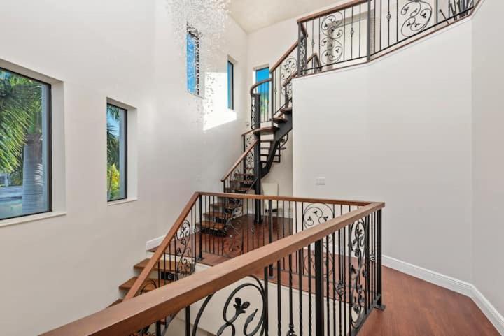 Villa Toscana - Luxury With Pool Miami