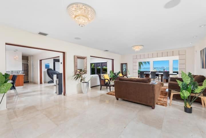 Villa Toscana - Luxury With Pool Miami
