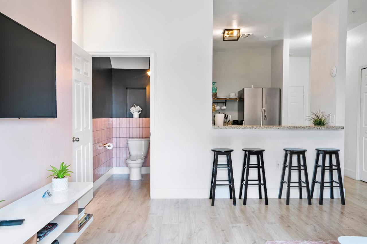 Apartment Airport Getaway
