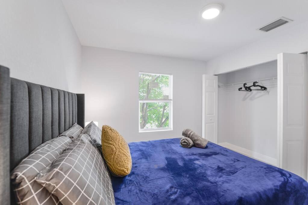 Holiday home Lovely 3 Bedrooms 2 Bathroom At Liberty City *