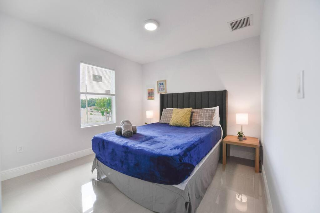 Lovely 3 Bedrooms 2 Bathroom At Liberty City