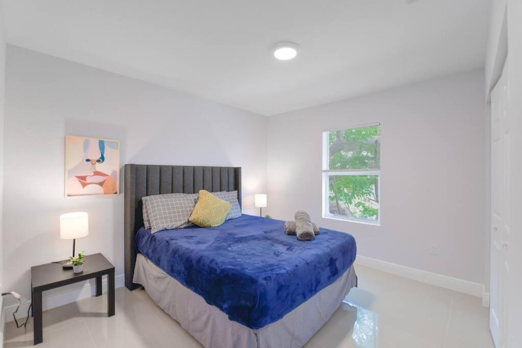 Lovely 3 Bedrooms 2 Bathroom At Liberty City * Miami