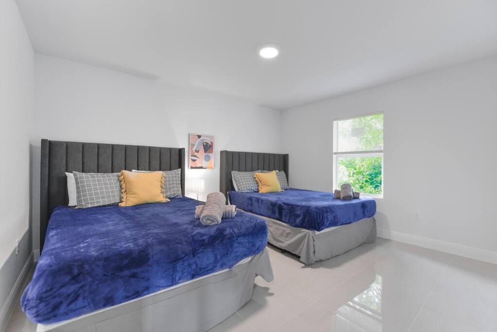 Lovely 3 Bedrooms 2 Bathroom At Liberty City
