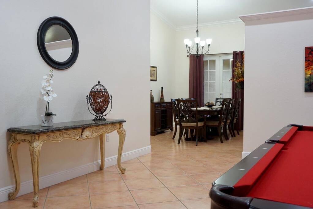 New Luxury Vacation Dream Rental- Sleeps 15! Casa de férias Miami