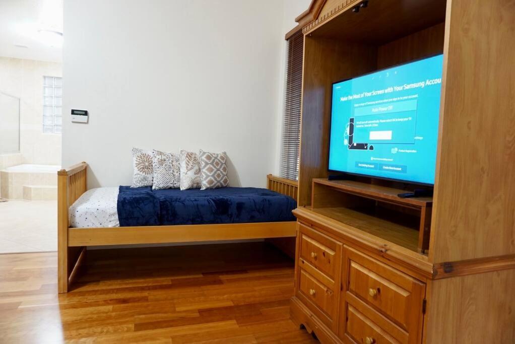 New Luxury Vacation Dream Rental- Sleeps 15! Casa de férias Miami