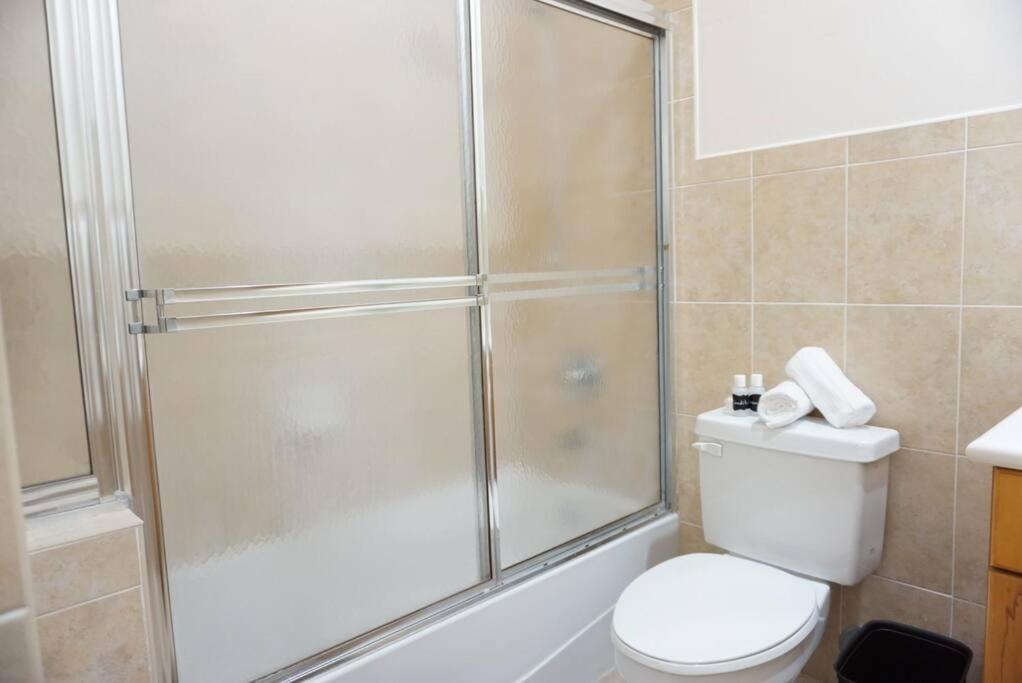 New Luxury Vacation Dream Rental- Sleeps 15! Casa de férias Miami