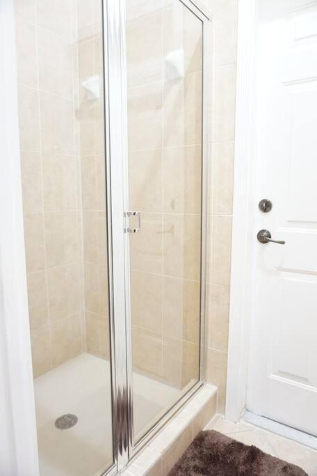 Casa de férias New Luxury Vacation Dream Rental- Sleeps 15! Miami