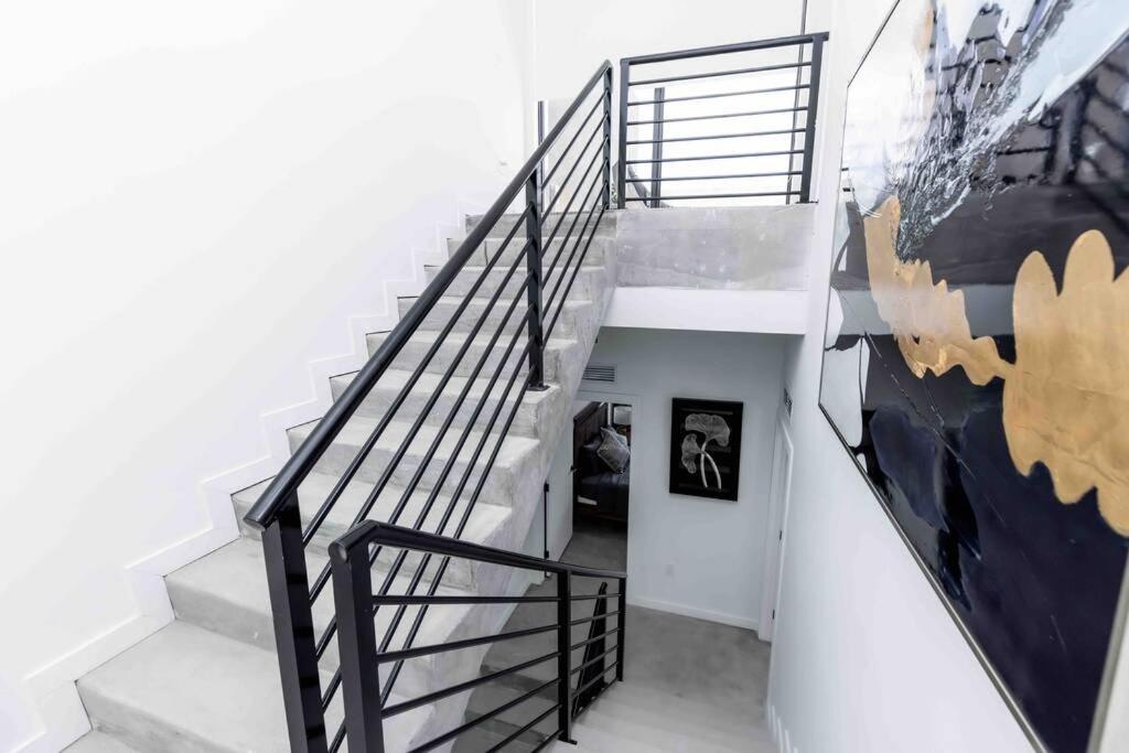 Apartment Huge 4 Bedroom Townhouse W/ Private Rooftop & Bbq Miami