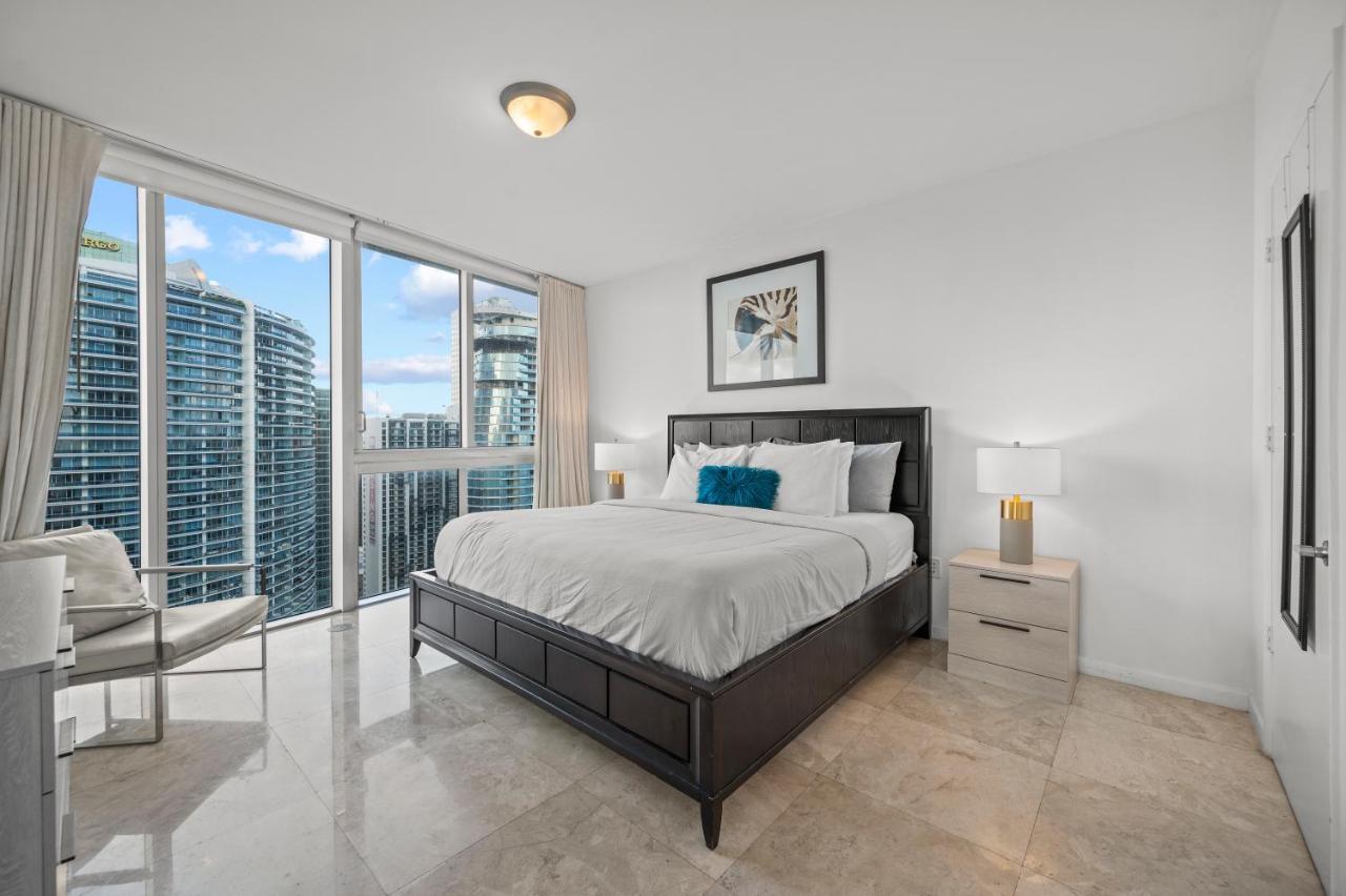 High Rise Luxury Ocean Corner Unit 2/2 - Icon Brickell *