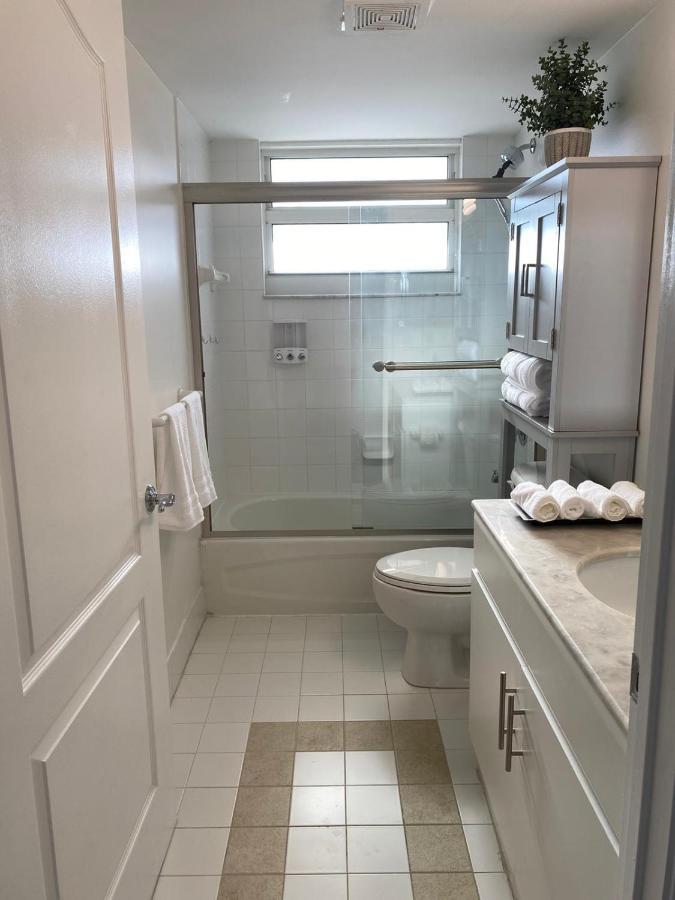 Beautiful Large Apt 2 Brm With Ocean Views In Brickell Miami