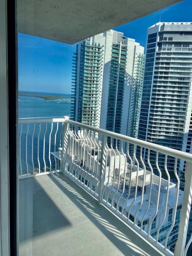 Apartment Beautiful Large Apt 2 Brm With Ocean Views In Brickell Miami