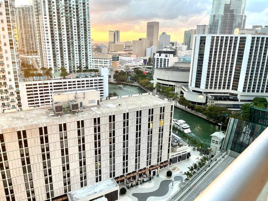 Apartment Downtown At The W - Icon Brickell