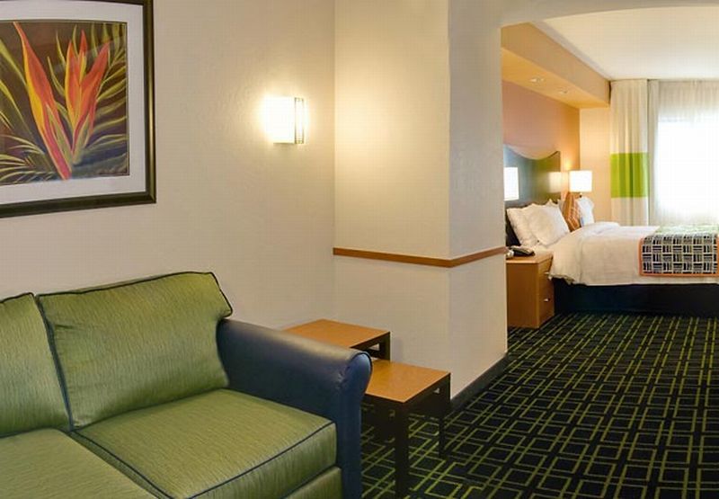 Fairfield & By Marriott Airport South Hotel Miami