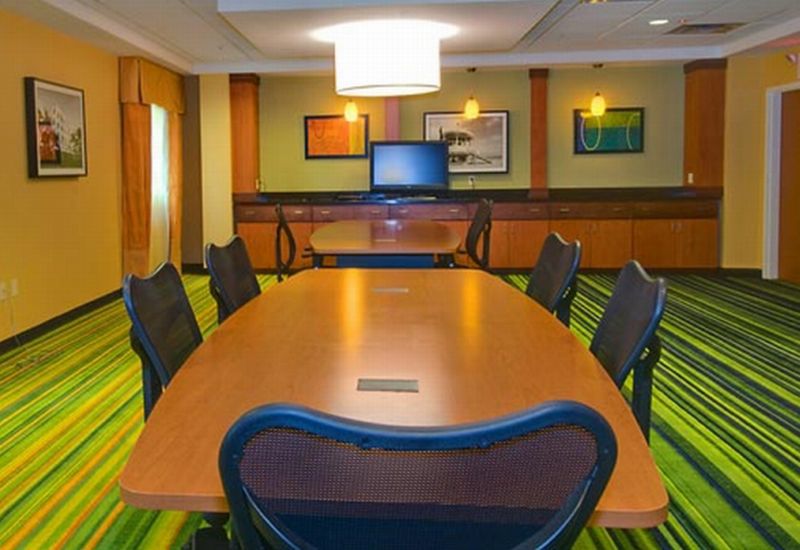 Fairfield & By Marriott Airport South Hotel 3*