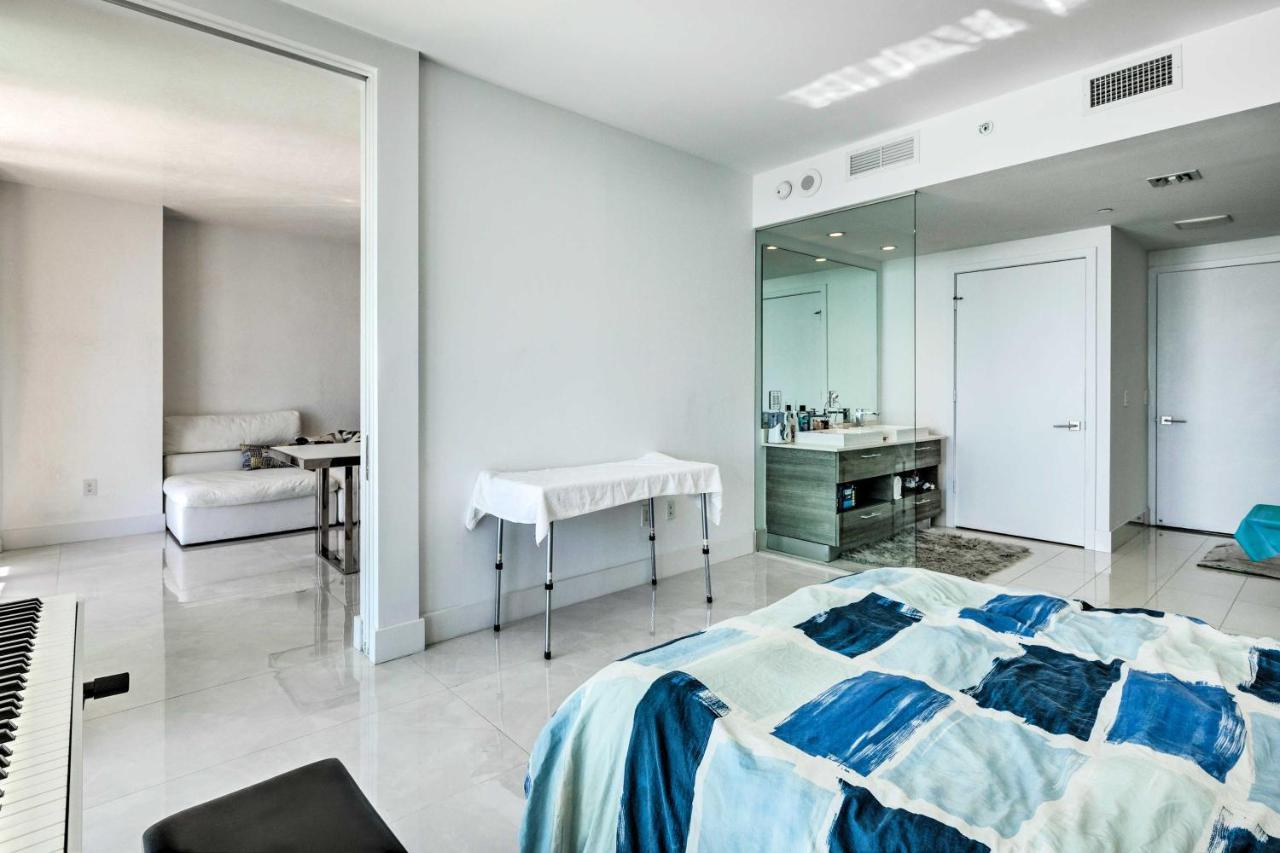 Luxe With Community Pool And Hot Tub! * Miami