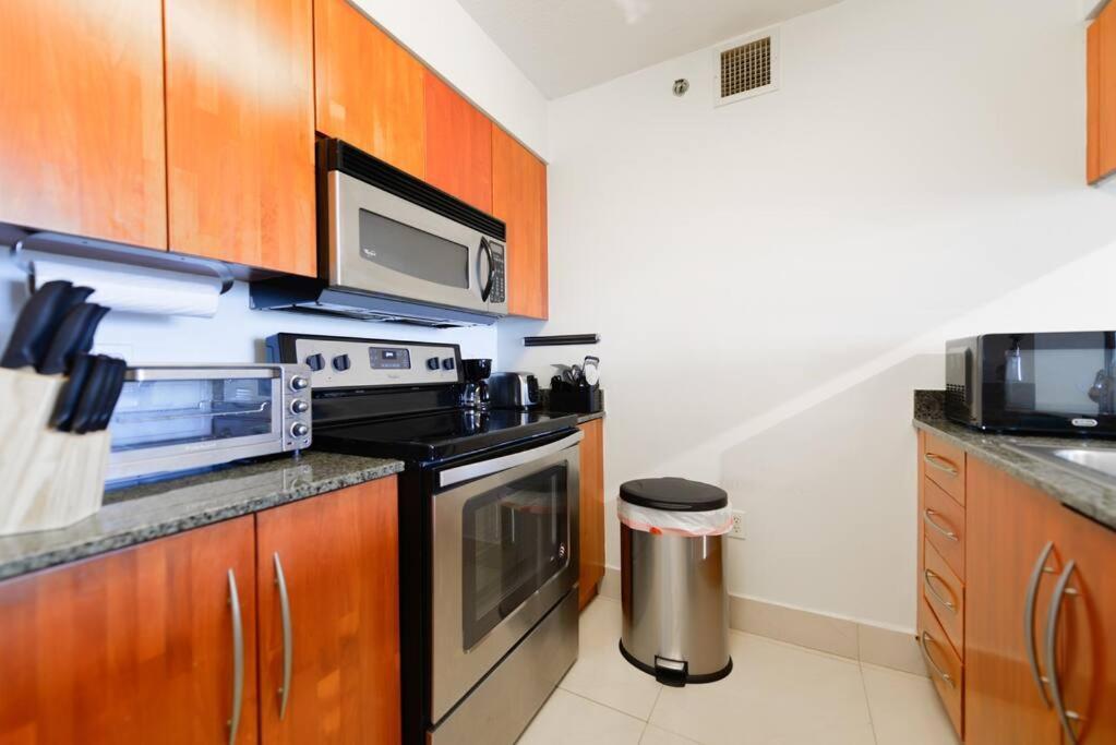 Apartment Exquisite 3bedrooms W Top Amenities Free Parking Miami