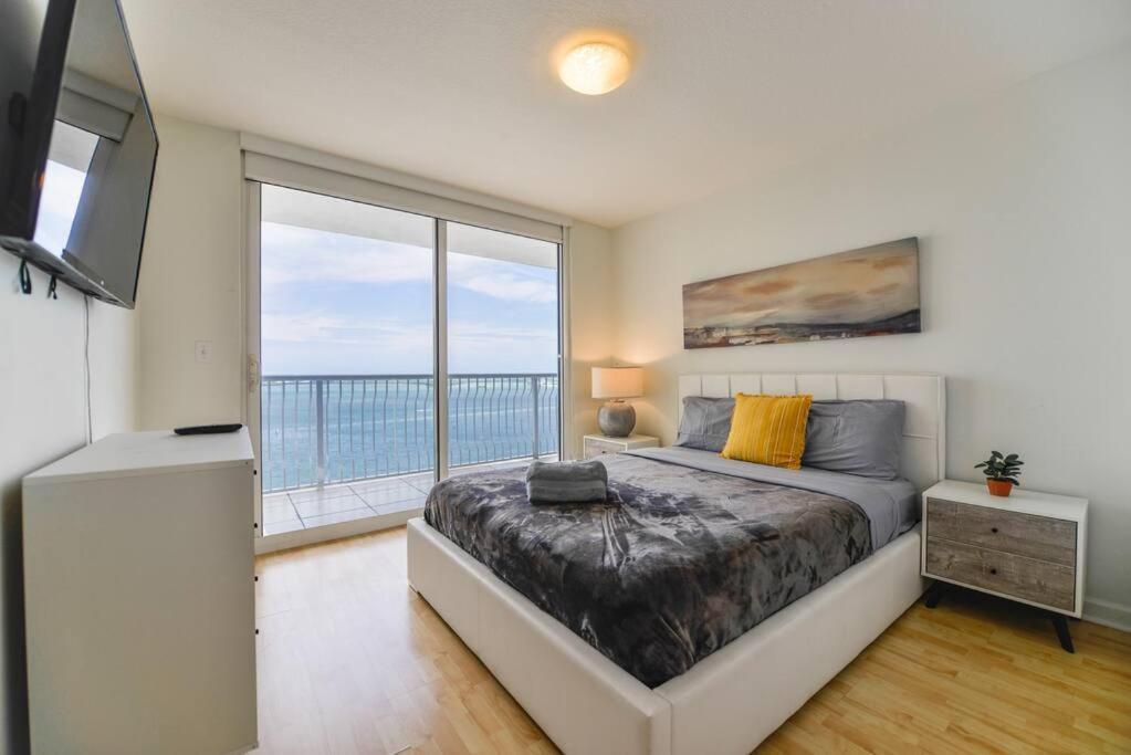 Apartment Exquisite 3bedrooms W Top Amenities Free Parking *