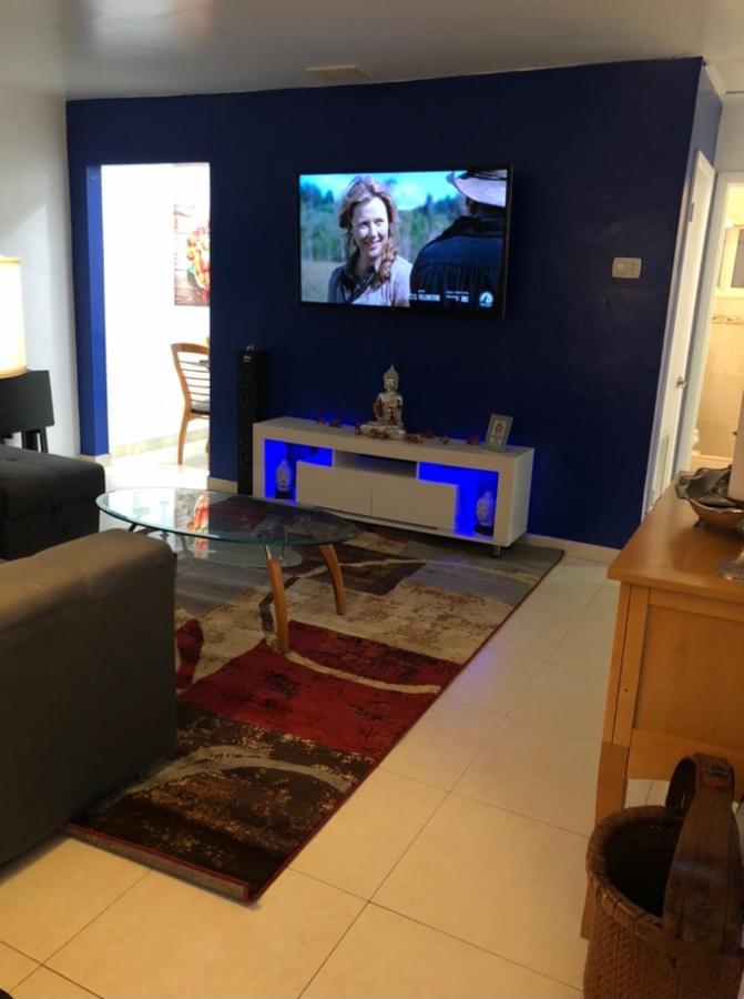 Blue By The Gables Apartment *