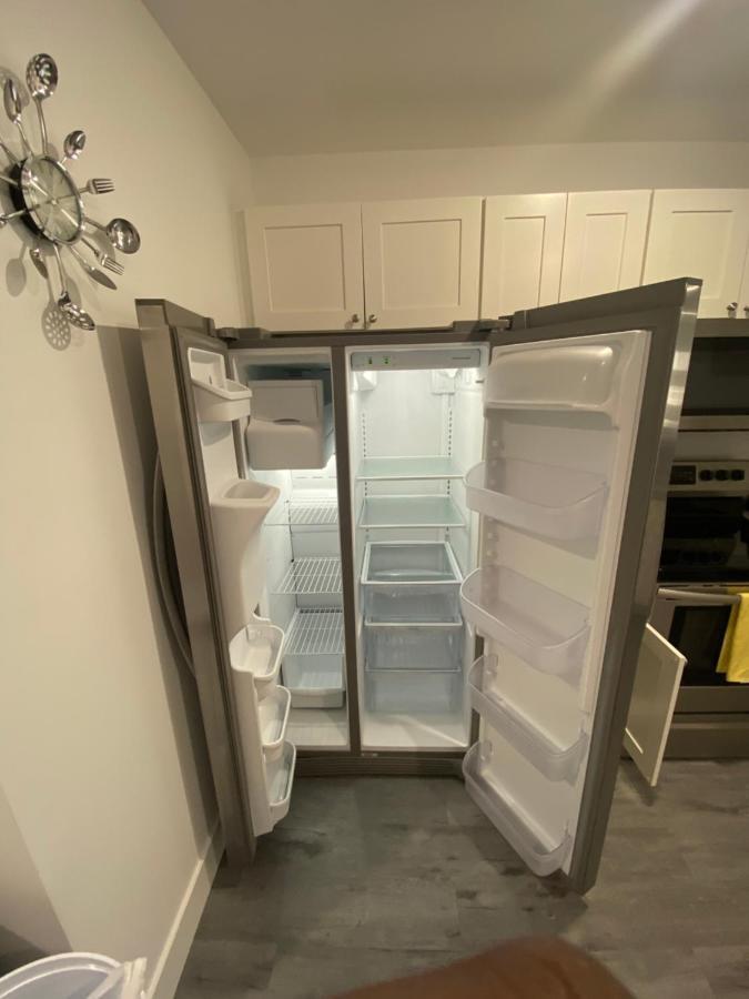 New Modern Cozy Apt Mins Away From South Beach And Wynwood Includes Free Parking *