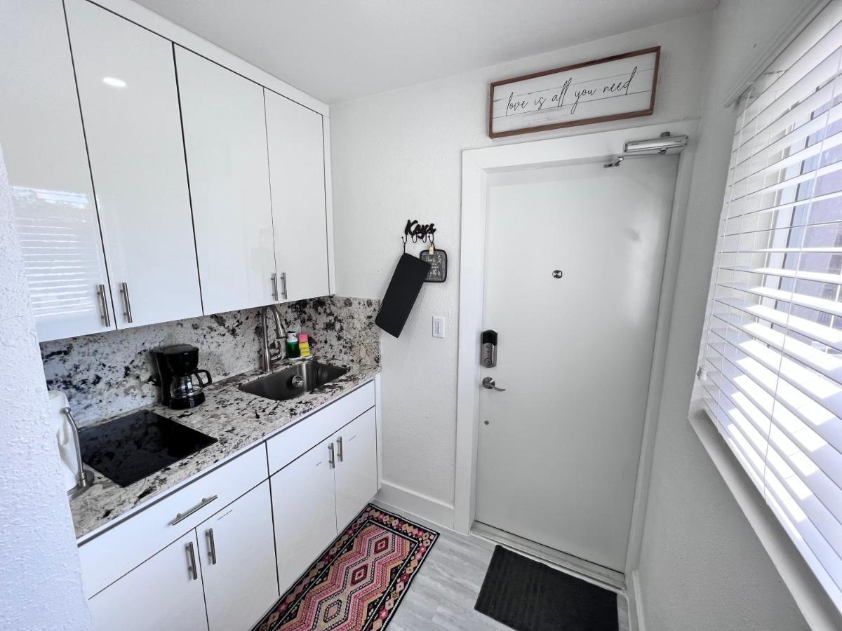 Apartment Stylish By International Airport *