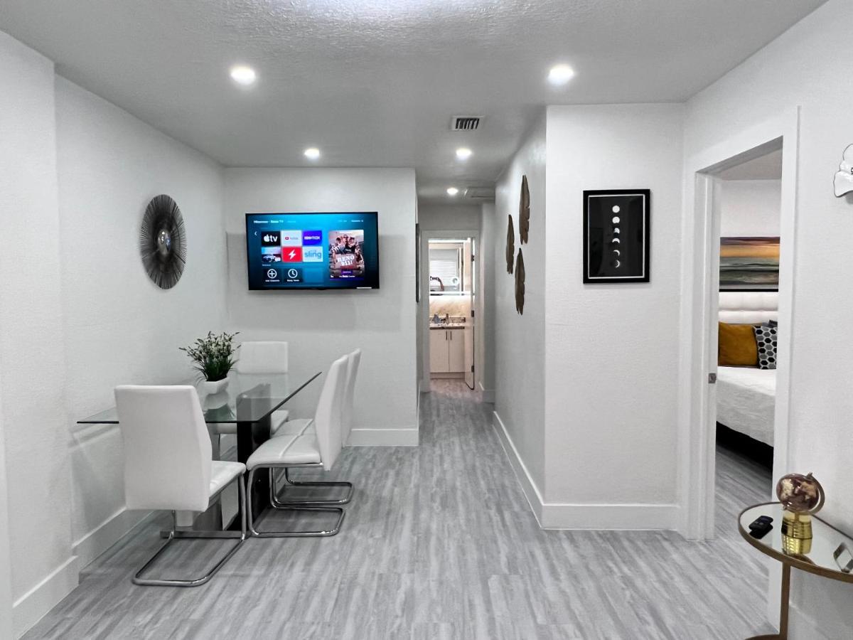 Stylish 2 Bedrooms By International Airport *