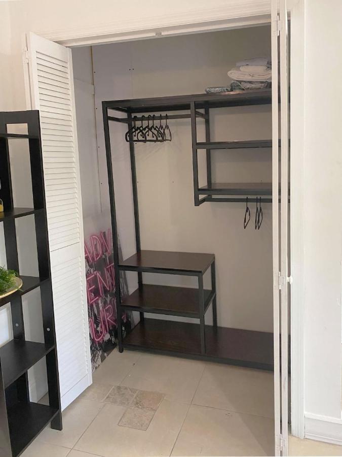 Private W/ Full Backyard, Bbq, 5min From Mia Miami