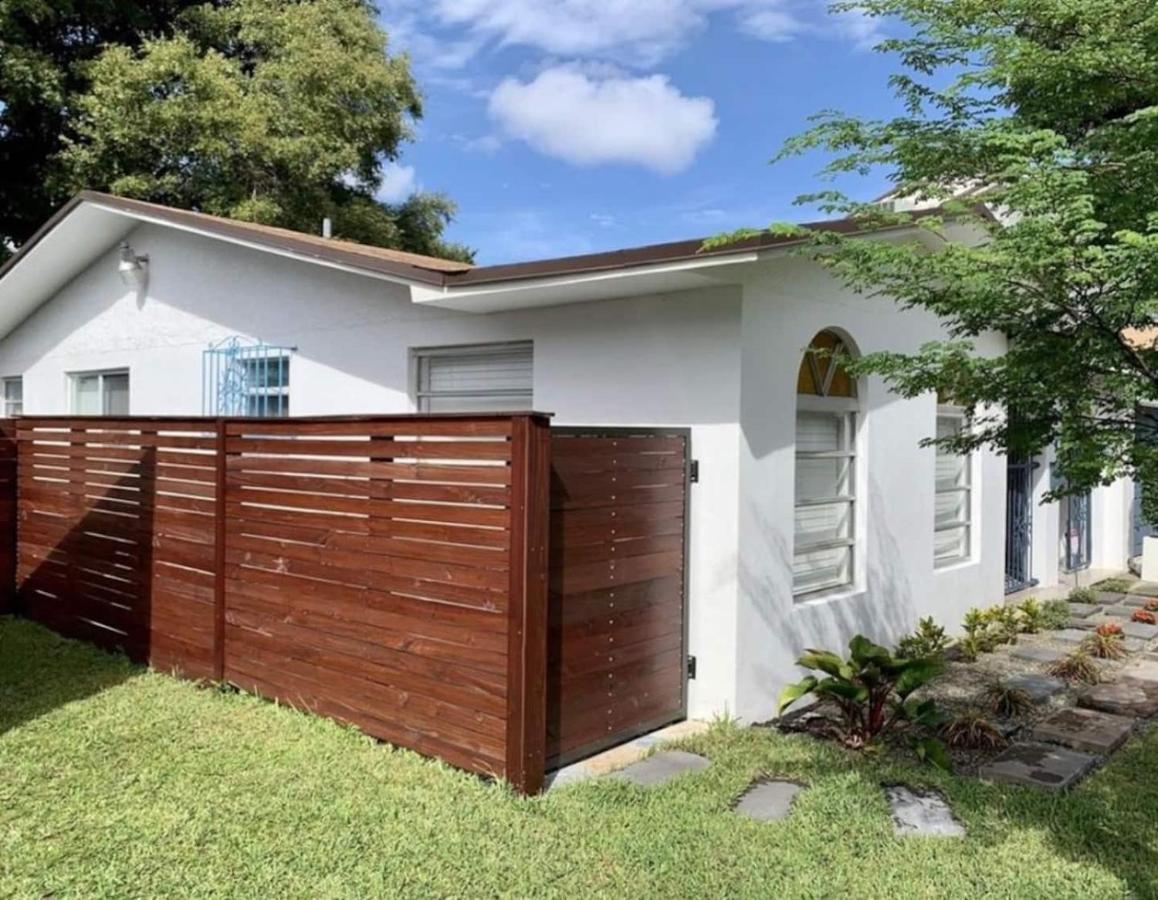 Private W/ Full Backyard, Bbq, 5min From Mia *