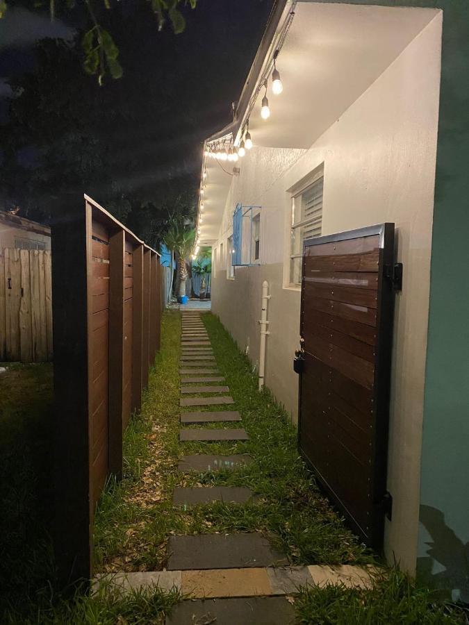 Private W/ Full Backyard, Bbq, 5min From Mia Miami