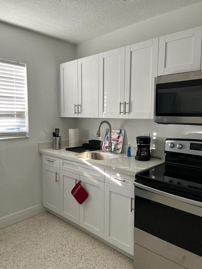Blue-Max Apartments Apartamento Miami