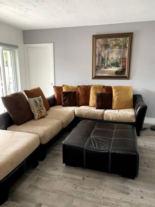 Quiet And Spacious Townhouse In Miami