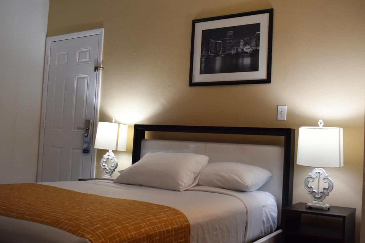 Hotel Travelodge By Wyndham Biscayne Bay 3*