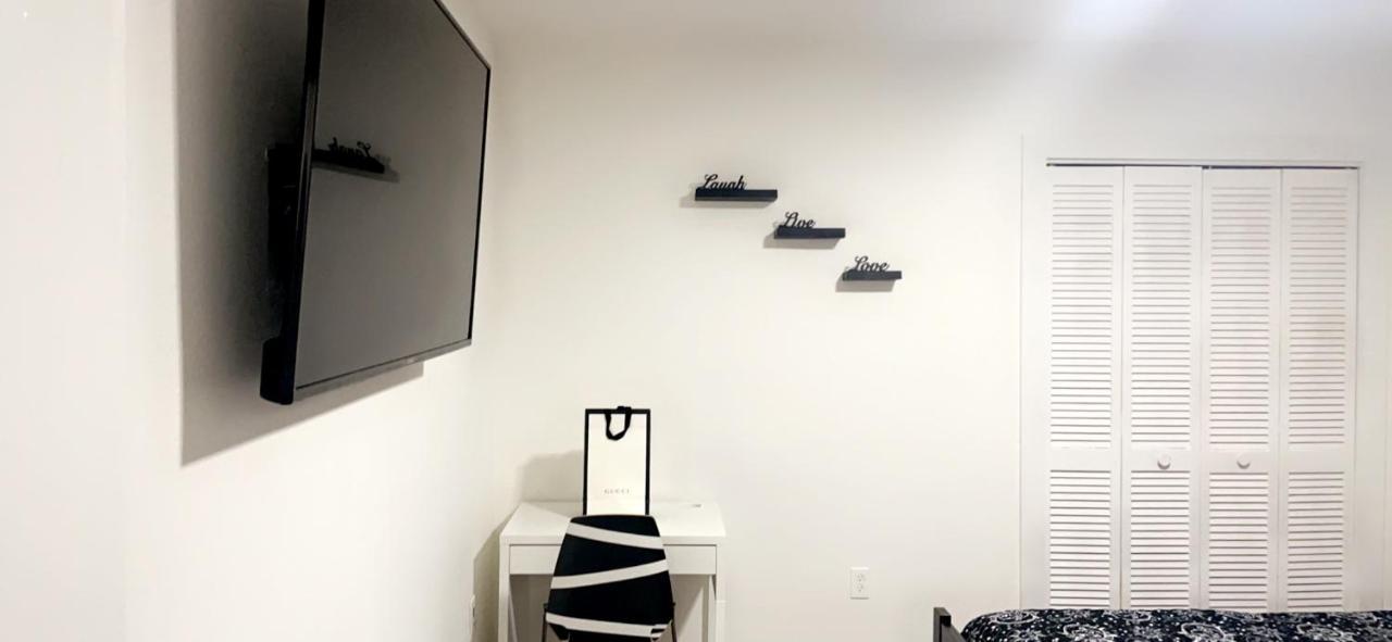 Modern Luxurious Spacious In West Wynwood Holiday home *