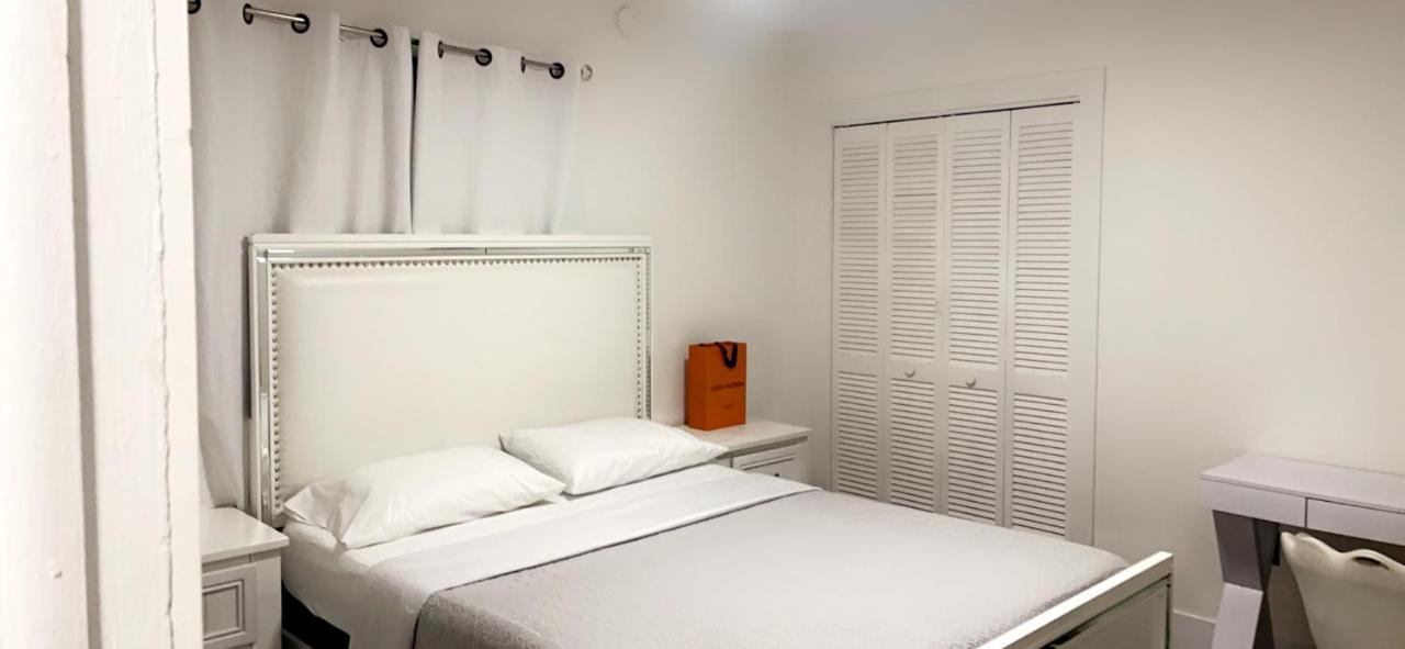 Modern Luxurious Spacious In West Wynwood Holiday home *