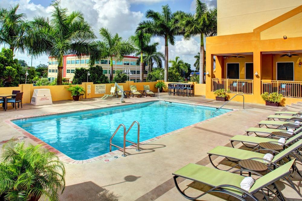 Hampton & Airport South/blue Lagoon 3*
