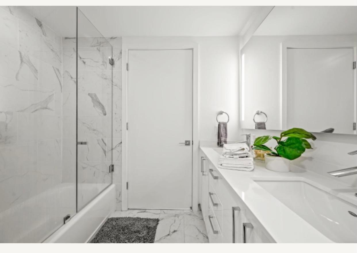 Apartment Luxury High Rise *