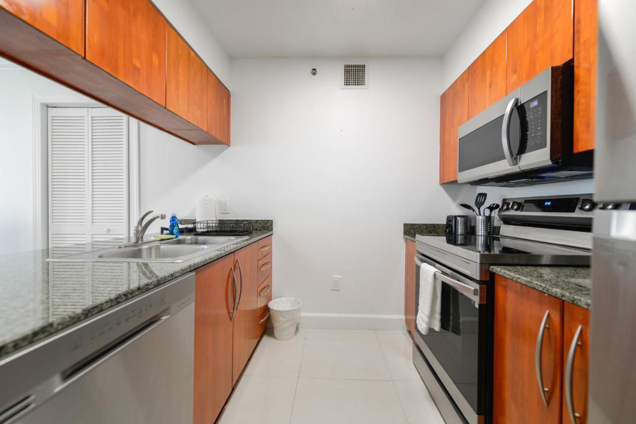 Gorgeous In Brickell Apartment *