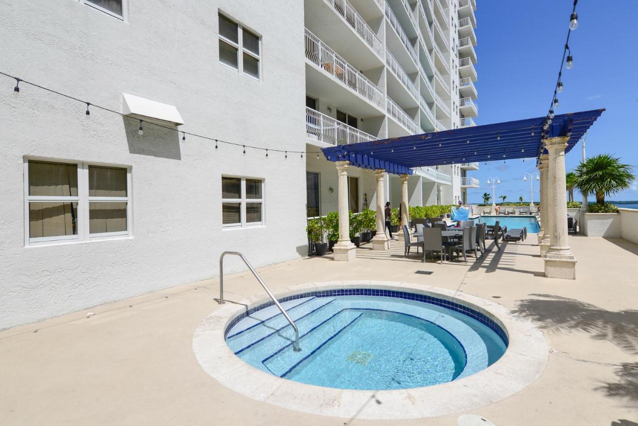 Amazing In The Heart Of Brickell